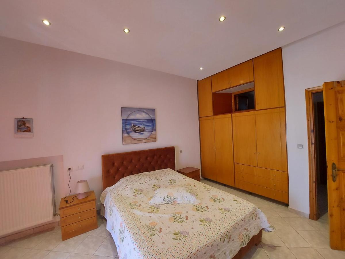 George'S Apartment Loutraki  Exteriér fotografie